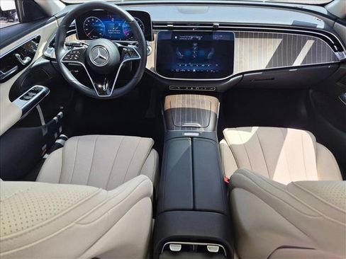 Used 2026 Mercedes-Benz E 350 4MATIC Sedan image 16