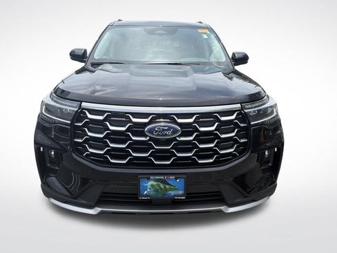 Used 2025 Ford Explorer Platinum w/ Ultimate Package RWD image 3