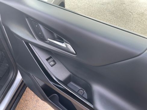 Used 2026 Chevrolet Equinox LT image 21