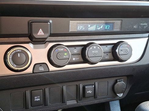 Used 2023 Toyota Tacoma SR image 15