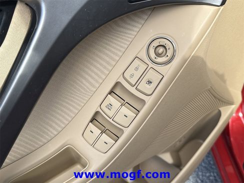 Used 2012 Hyundai Elantra GLS w/ Preferred Pkg 3 image 15