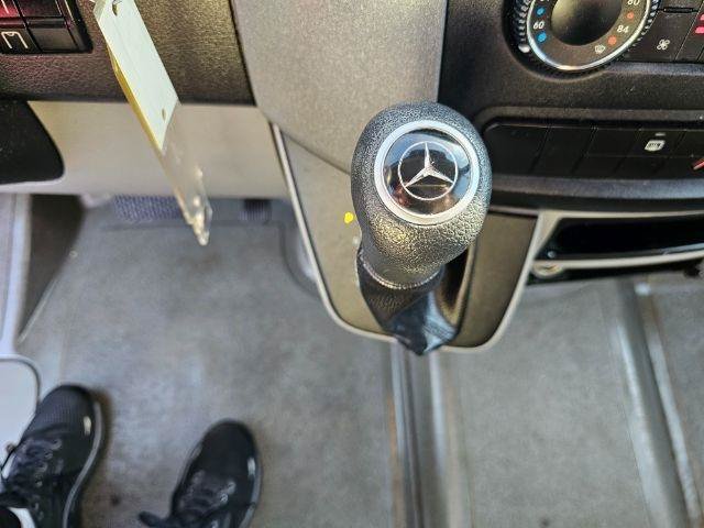 Used 2016 Mercedes-Benz Sprinter 2500 image 19