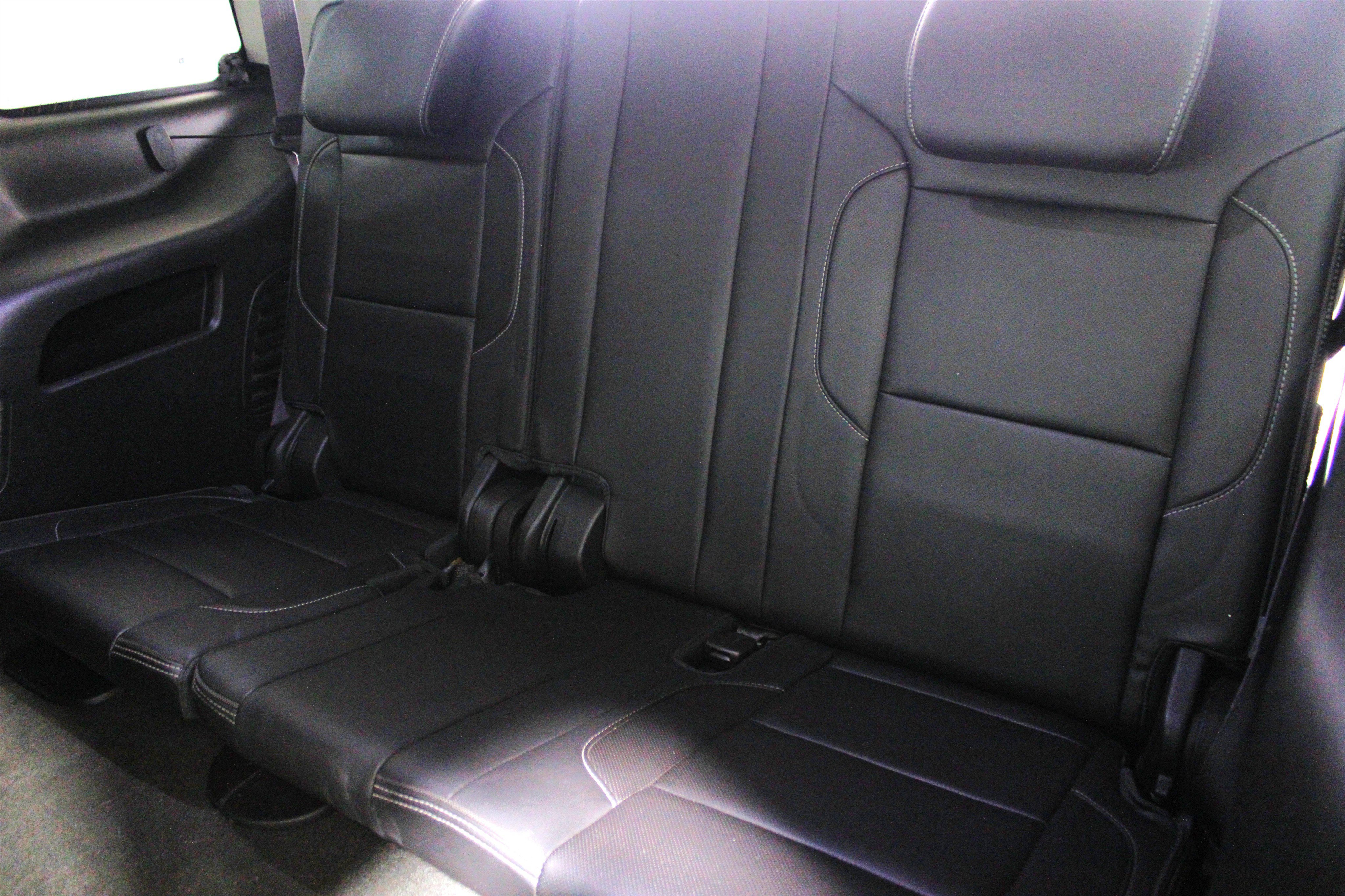 Used 2015 GMC Yukon Denali w/ Touring Package AWD/4WD image 30