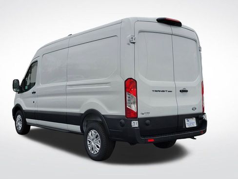 New 2026 Ford Transit 250 148 Medium Roof image 4