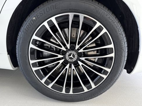 New 2026 Mercedes-Benz S 580 4MATIC Sedan image 14