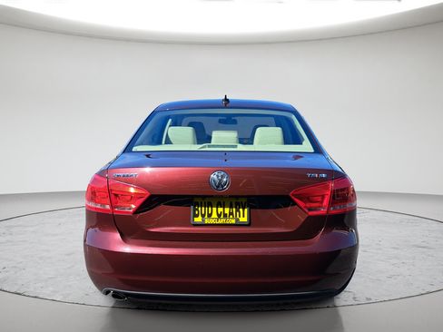 Used 2014 Volkswagen Passat 1.8T SE FWD image 4