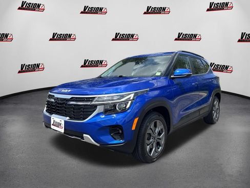 Used 2024 Kia Seltos S AWD/4WD image 1