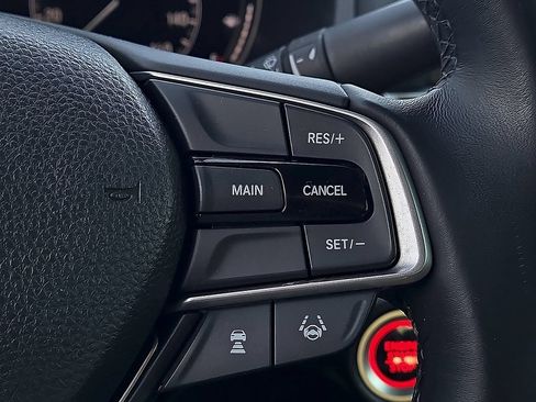 Used 2019 Honda Accord Sport image 17