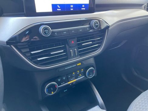 Used 2022 Ford Escape SE AWD/4WD image 19