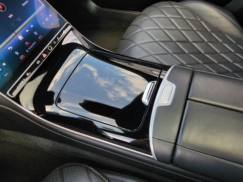 Used 2021 Mercedes-Benz S 580 4MATIC Sedan w/ AMG Line image 34