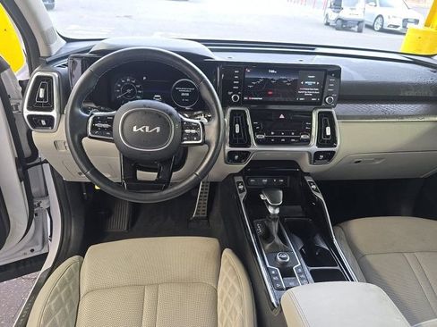 Used 2022 Kia Sorento SX FWD image 5