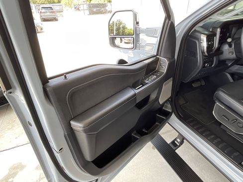 Used 2024 Ford F250 Lariat w/ Lariat Ultimate Package AWD/4WD image 12