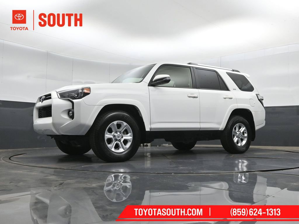 Used 2023 Toyota 4Runner SR5 Premium w/ Moonroof Package RWD image 41