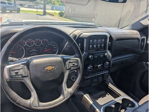 Used 2022 Chevrolet Silverado 2500 LT w/ Convenience Package AWD/4WD image 14