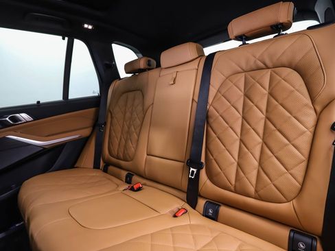 New 2026 BMW X5 xDrive40i w/ M Sport Package image 24