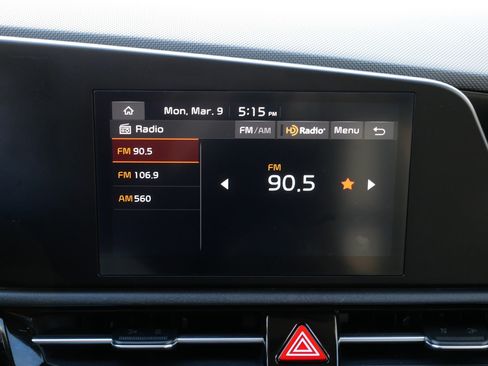 Certified 2024 Kia Niro LX image 22