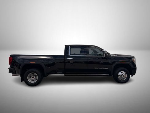 Used 2023 GMC Sierra 3500 Denali w/ Denali Ultimate Package AWD/4WD image 5