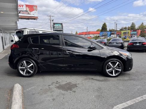 Used 2017 Kia Forte EX FWD image 8
