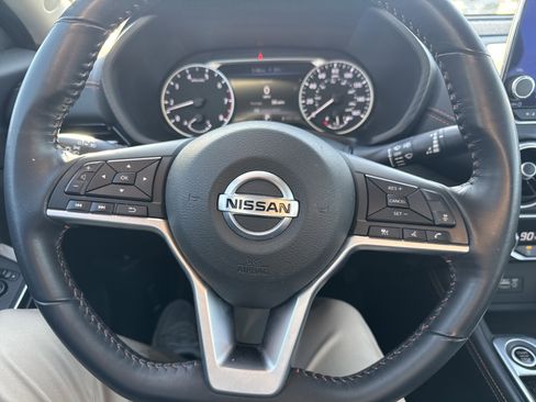 Used 2020 Nissan Sentra SR image 17