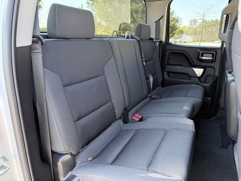 Used 2018 Chevrolet Silverado 1500 LT image 40