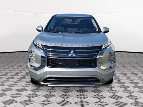 New 2026 Mitsubishi Outlander SE FWD image 2