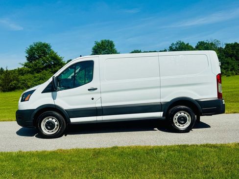 Used 2020 Ford Transit 250 Low Roof RWD image 2