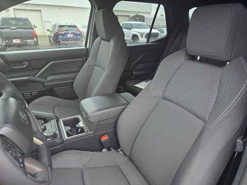 New 2026 Toyota 4Runner SR5 image 28