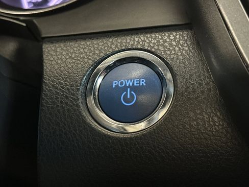 Certified 2023 Toyota Camry SE image 21