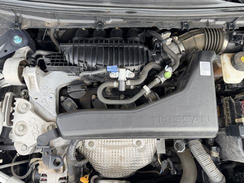 Used 2017 Nissan Rogue SL AWD/4WD image 21