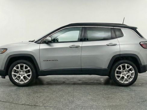 Used 2025 Jeep Compass Limited AWD/4WD image 5