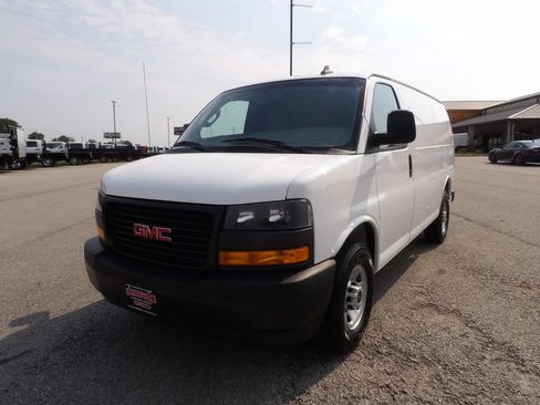 Used 2022 GMC Savana 2500 RWD image 53