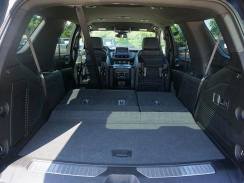 Used 2023 Chevrolet Tahoe Premier AWD/4WD image 26