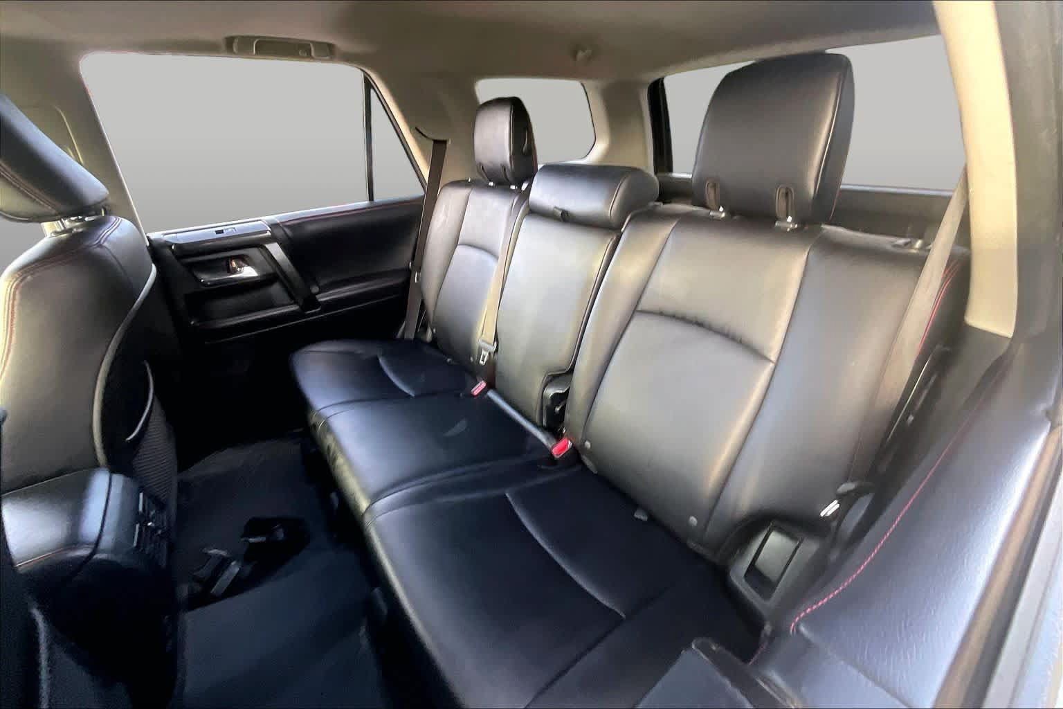 Used 2018 Toyota 4Runner TRD Off-Road Premium AWD/4WD image 21