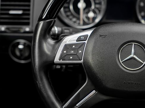 Used 2015 Mercedes-Benz G 63 AMG 4MATIC image 48
