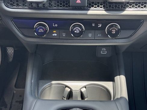Used 2025 Honda HR-V LX image 18