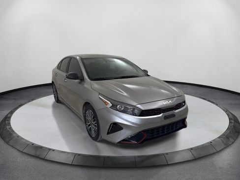 Used 2023 Kia Forte GT-Line FWD image 3