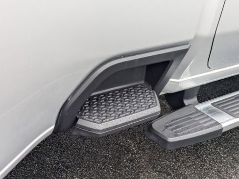 Used 2022 Chevrolet Silverado 3500 LT w/ Convenience Package image 31