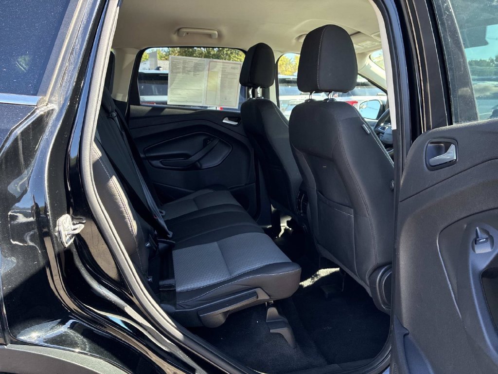 Used 2017 Ford Escape SE FWD image 10