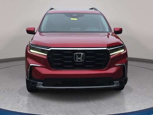 Used 2023 Honda Pilot Elite image 2