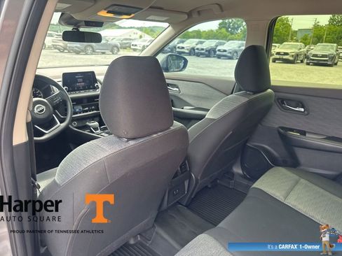 Used 2023 Nissan Rogue SV FWD image 11