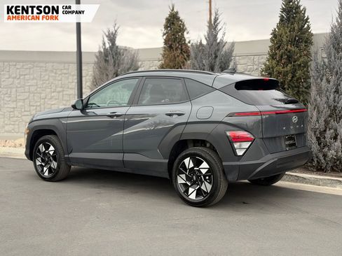 Used 2025 Hyundai Kona SEL image 5