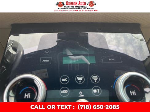 Used 2018 Land Rover Range Rover Velar R-Dynamic SE AWD/4WD image 41