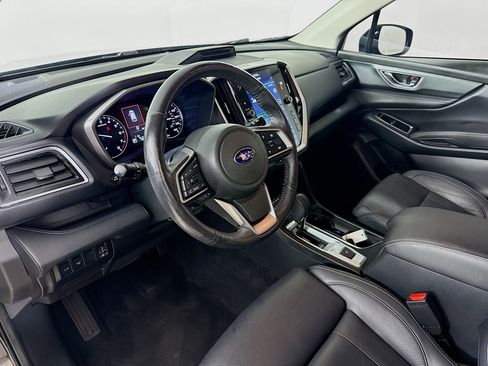 Used 2023 Subaru Ascent Limited image 8