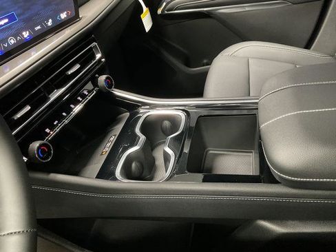 New 2026 Chevrolet Traverse LT w/ Driver Confidence Package image 25