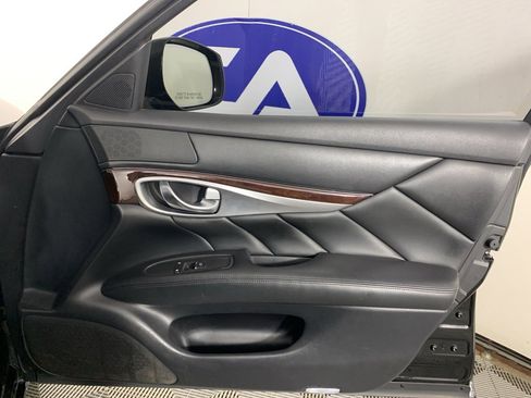 Used 2015 INFINITI Q70 3.7 image 38