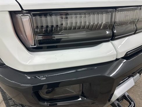 New 2026 GMC Hummer EV 4x4 Crew Cab image 13