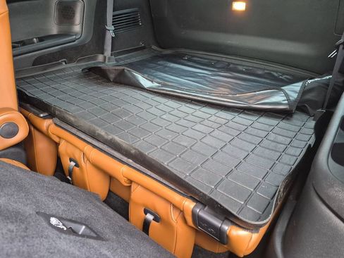 Used 2022 Nissan Pathfinder Platinum w/ Cargo Package FWD image 25