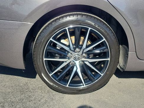 Used 2024 Toyota Camry SE image 6