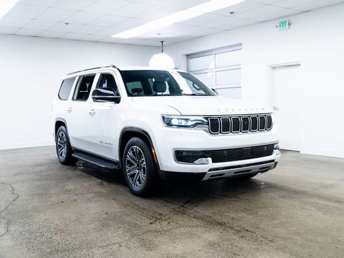 Used 2024 Jeep Wagoneer Series II w/ Convenience Group I image 27