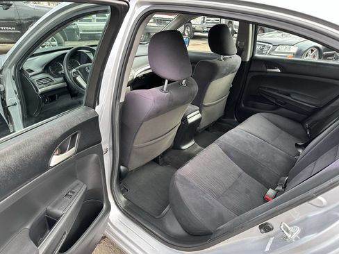 Used 2011 Honda Accord LX image 10